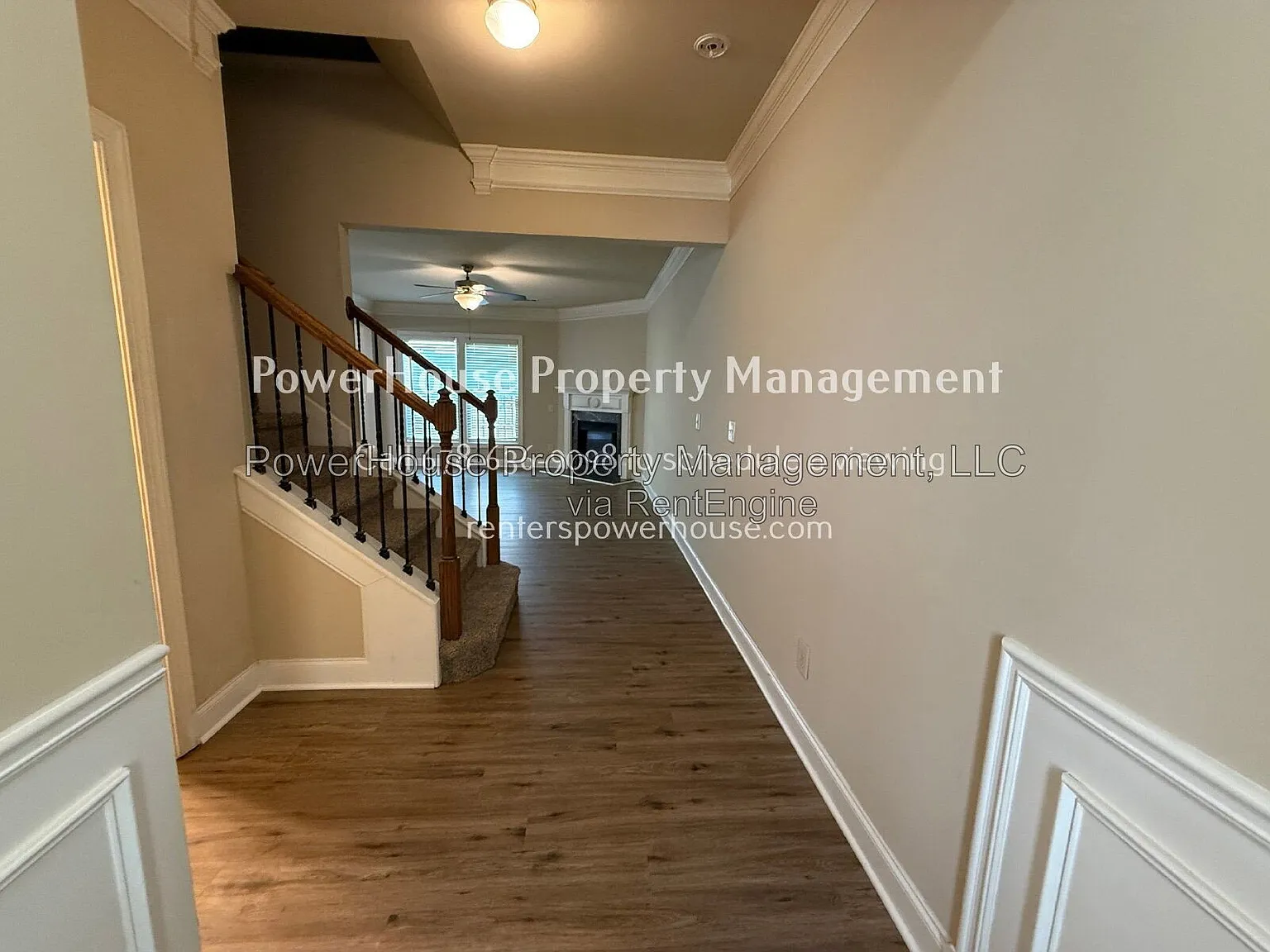 3 bed, 2.5 bath, 1850 sqft, $2,395 — Photo 3