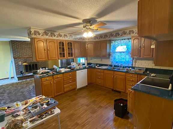 5th image of 2618 Pleasant View Dr