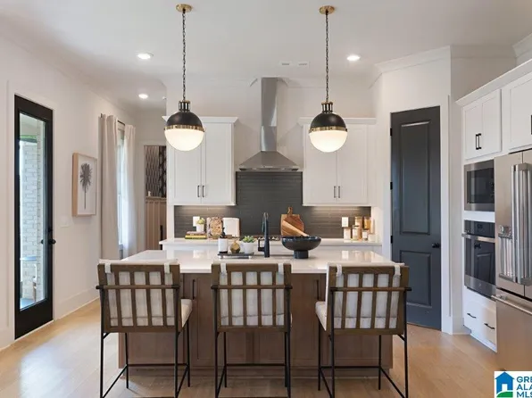 1645 Timberview Rd, Birmingham, AL 35244