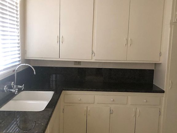 4th image of 3163 Barbara Ct