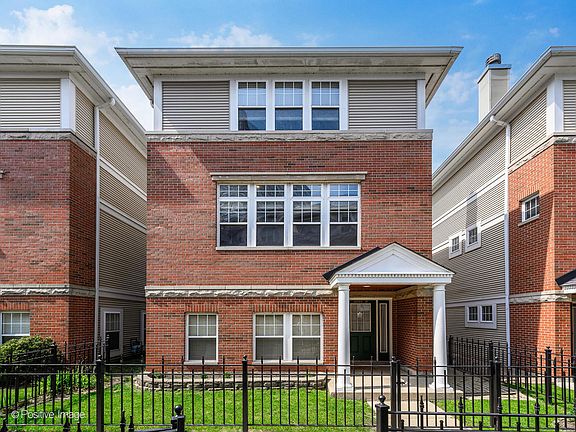 2nd image of 4922P S Cornell Ave