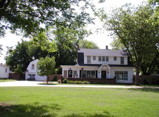1605 S Main St, Blackwell, OK 74631