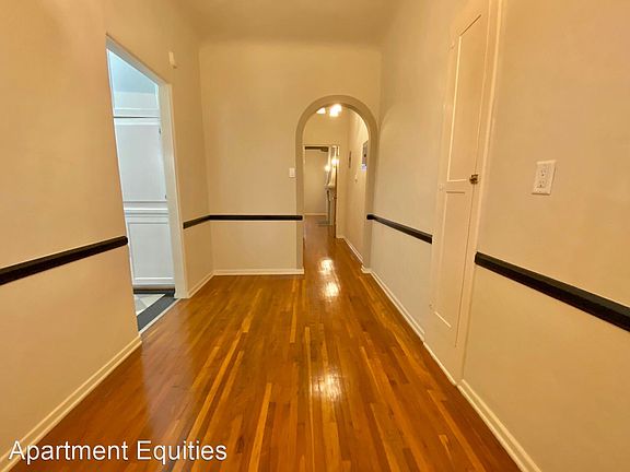 4th image of 8317 Blackburn Ave #11268982