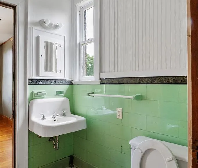 290 Long Crescent Dr — Photo 42