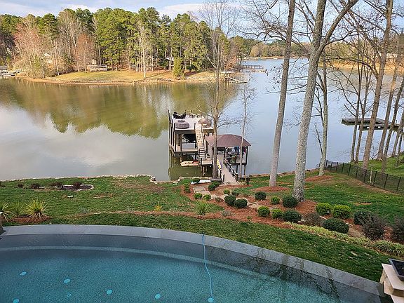 5th image of 7445 Tallwood Dr
