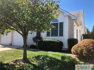 50 Westminster Dr, Monroe, NJ 08831