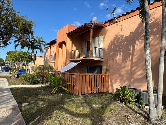 4th image of 7120 Fairway Dr APT L4