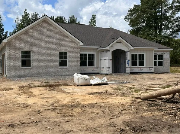 986 Lee Road 126, Opelika, AL 36804