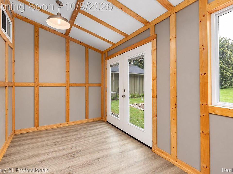 801 Forest Dr, photo 17