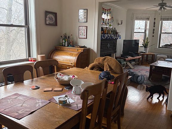 5th image of 2320 N Campbell Ave