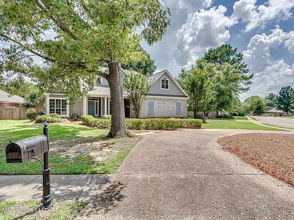 3rd image of 101 Darrowsby Pl