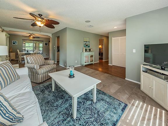 5th image of 3227 Macgregor Dr