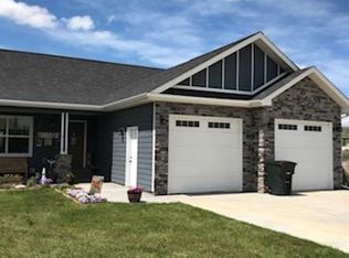 19 Aspen Ct, Ranchester, WY 82839