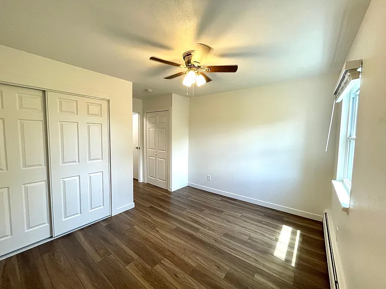Golden Cir — Photo 8