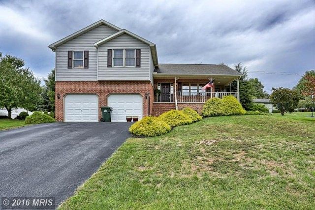 1st image of 141 Pugh Dr