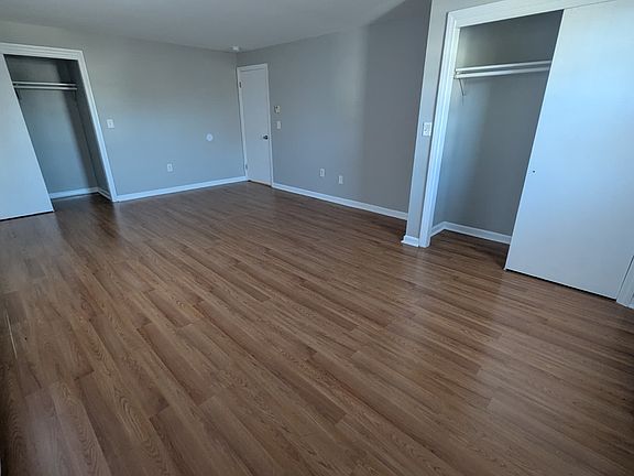 4th image of 142 Bradford Ave #9