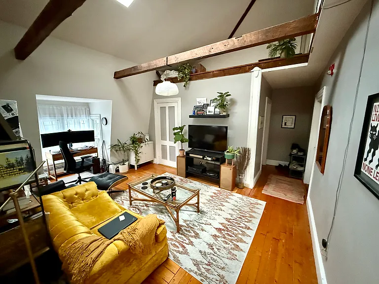 343 Broadway St #3E — Photo 3