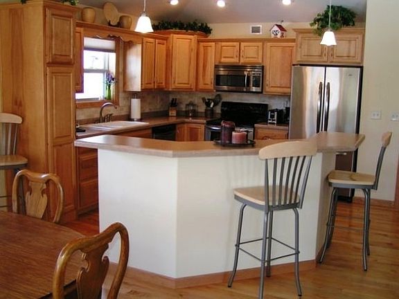 4th image of 218 Aspen Grove Ln