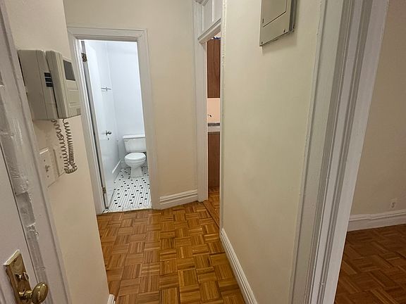 3rd image of 515 E 78th St APT 1c