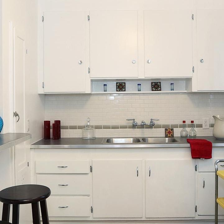 1st image of 3415 Drew St #9