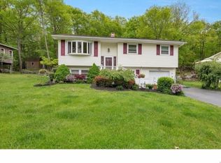 48 Fort Worth Pl, Monroe, NY 10950