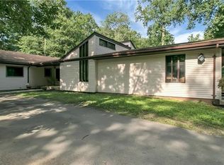 12 Sherwood Ridge Rd, Suffern, NY 10901