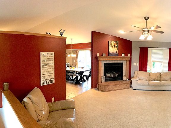 Spacious living room