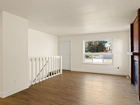 3rd image of 4940 W 9th St Dr