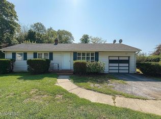681 Aldrich Rd, Howell, NJ 07731