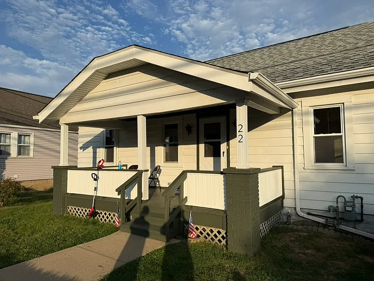 22 Coraopolis Rd — Photo 1