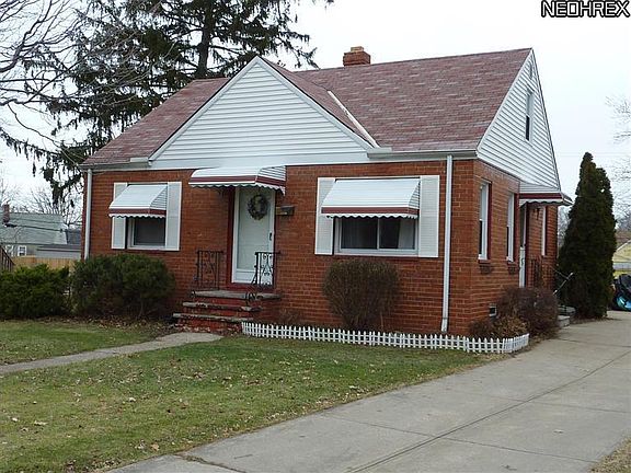 3rd image of 25601 Marsdon Ave