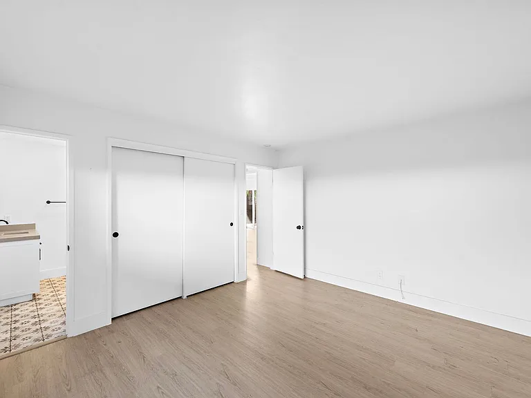 219 Avenida Santa Barbara — Photo 10