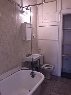 Rented by CG Realty | media 23