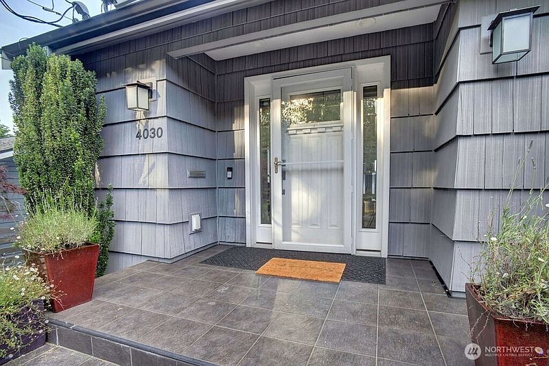 5th image of 4030 26th Avenue W