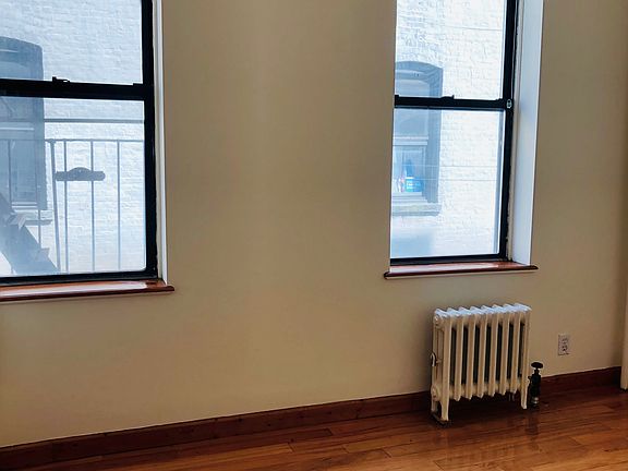 4th image of 24-35 Steinway St #11
