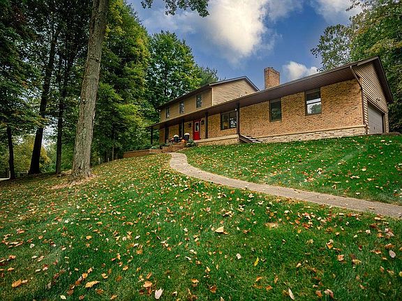 5th image of 11 Denbigh Dr