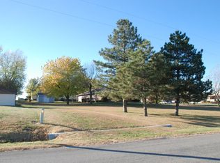 152 North St, Baileyville, KS 66404