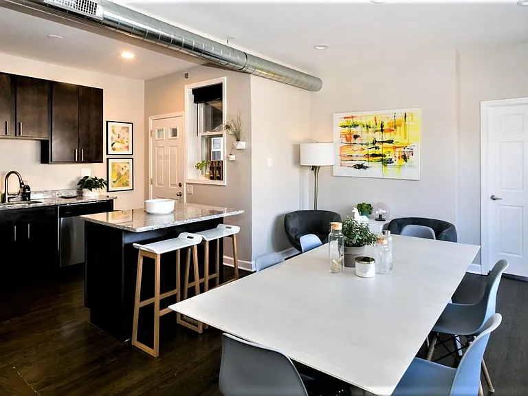 1604 W Berwyn Ave #2W — Photo 6