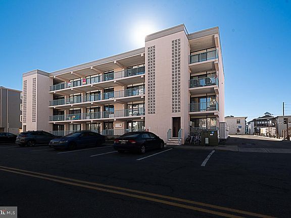 2nd image of 13 44th St Unit 106