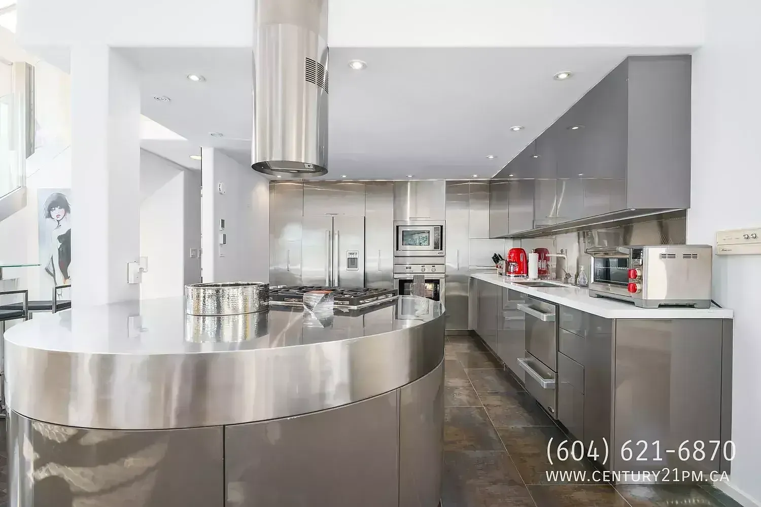 4 bed, 2.0 bath, 2360 sqft, $5,495 — Photo 3