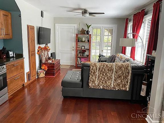 2nd image of 5801 Ridge Ave