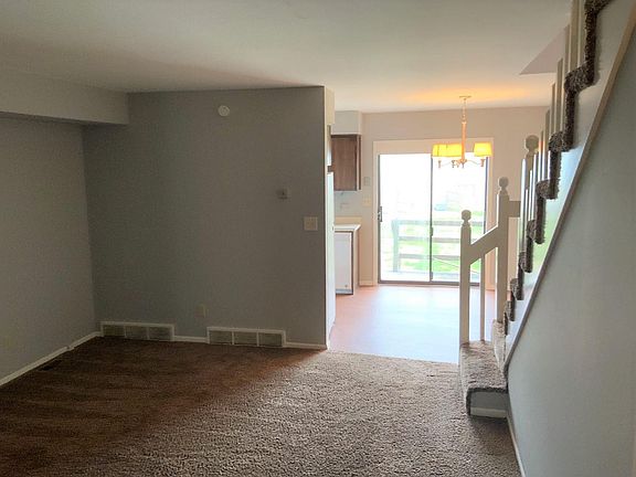 3rd image of 719 S 20th St