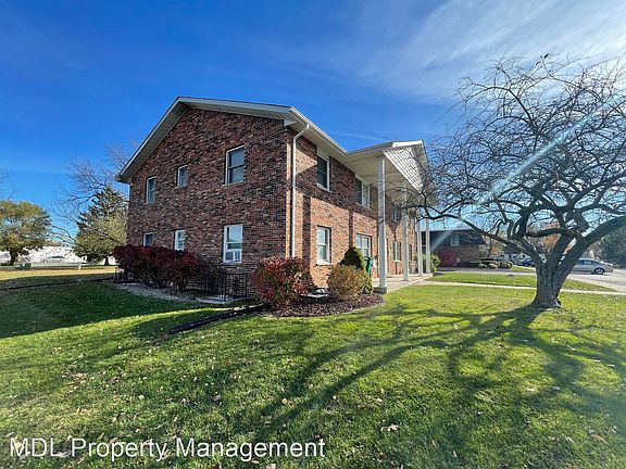2nd image of 4475 Raven Ln #6
