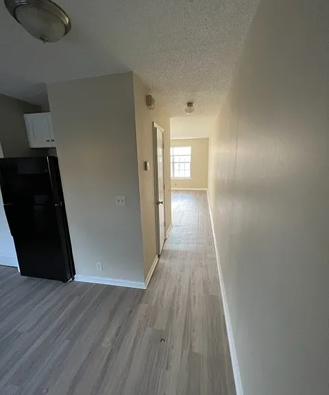 622 Castlegate Dr — Photo 5