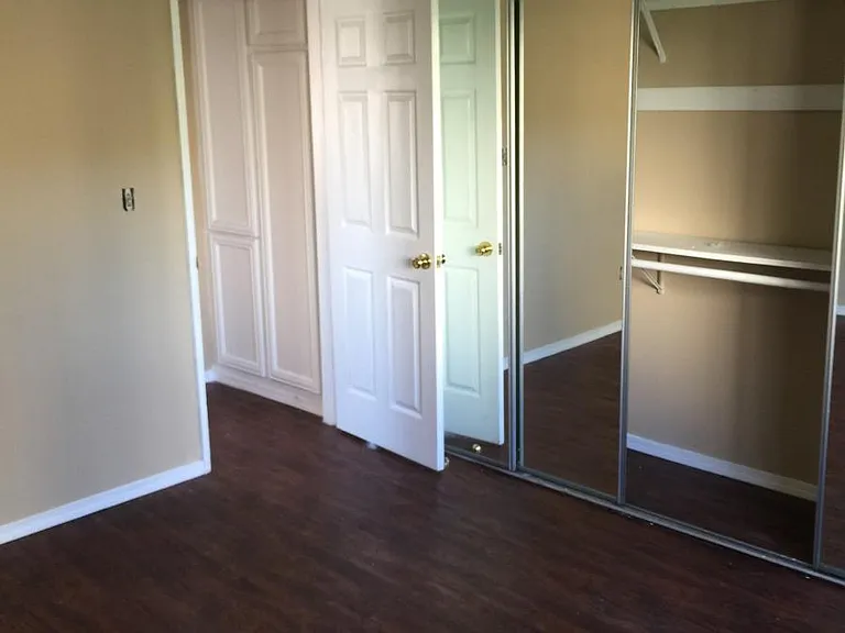 1941 Wilcox Ave #10 — Photo 5