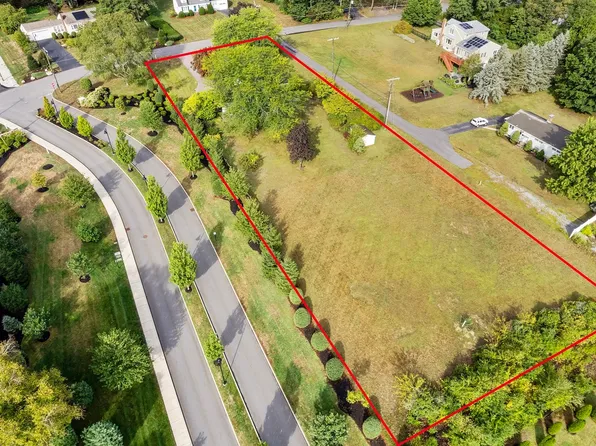 270 Moosehill Rd, East Walpole, MA 02032