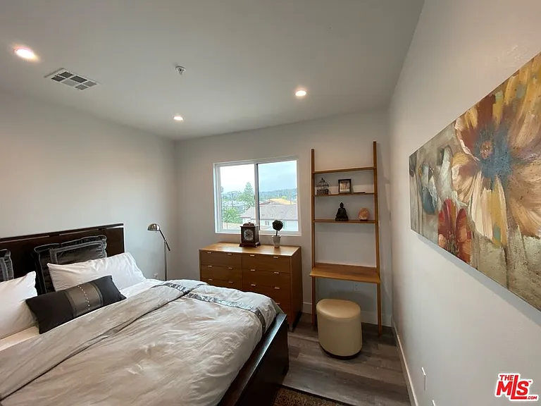 2206 Hauser Blvd — Photo 32