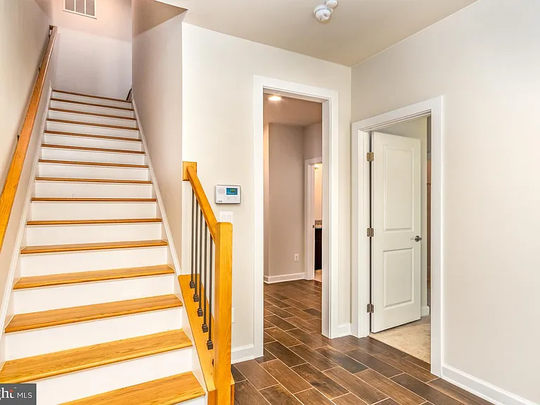 43375 Whitehead Ter — Photo 8