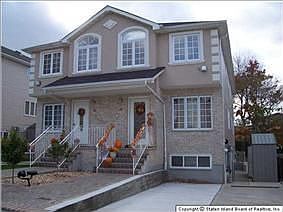 1st image of 18 Teresa Ln