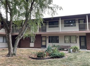 120 Suppiger Ln APT 202, Highland, IL 62249